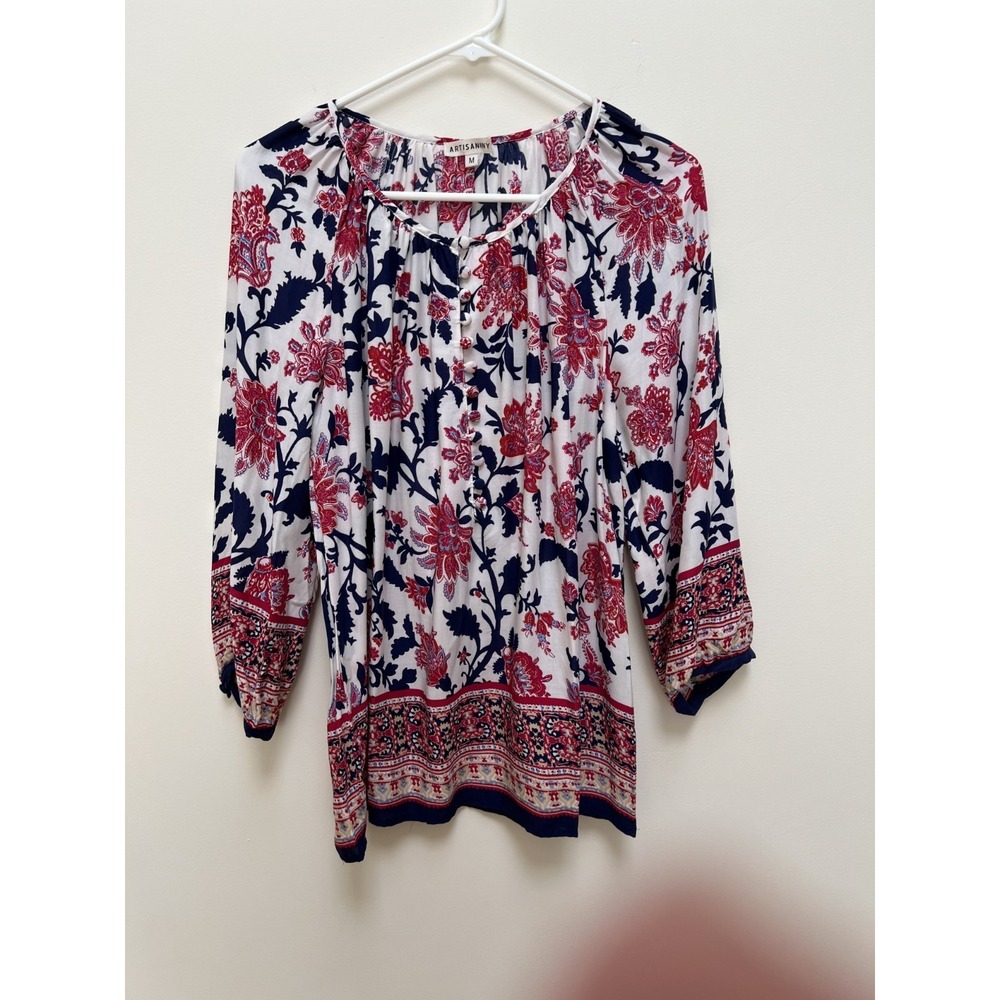 Artisan NY peasant blouse white with red flowers and blue leaves Sz Medium flowy